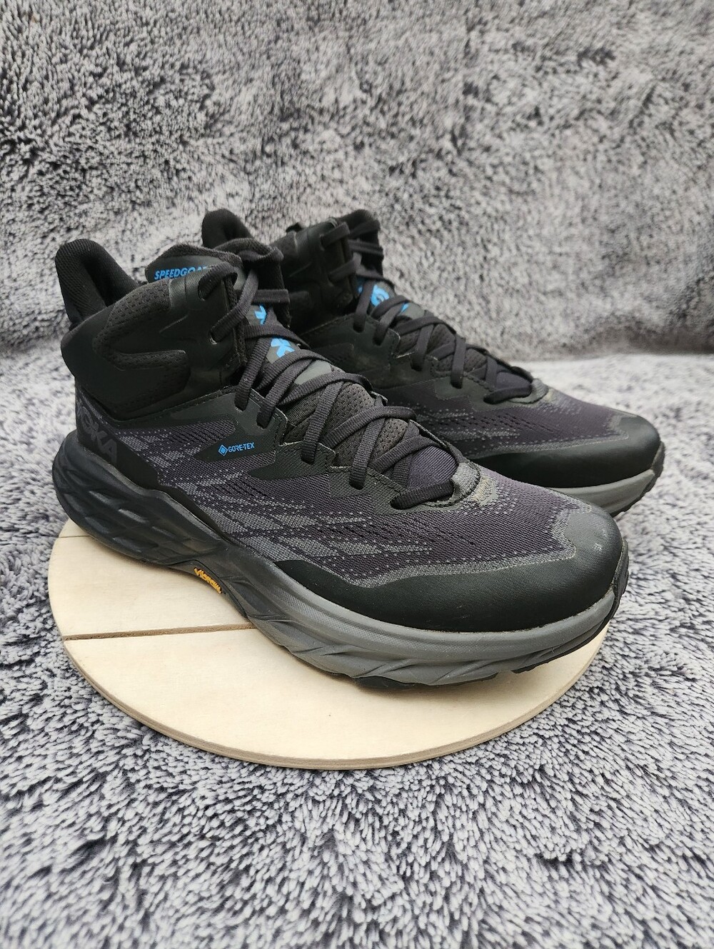 Hoka One One Speedgoat 5 Mid Gore-Tex Boots Mens Size 9.5 Triple Black Shoes